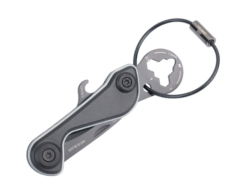 381788-397521-brelok_troika_parcel_cut_cart_9_funkcji_czar-800w Brelok TROIKA Parcel Cut & Cart, 9 funkcji, czarno‑tytanowy - obrazek 1