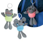 Zawieszka odblaskowa TRENDHAUS ABC CH, z figurką 12 cm, mix kolorów (opakowanie 12 szt.)